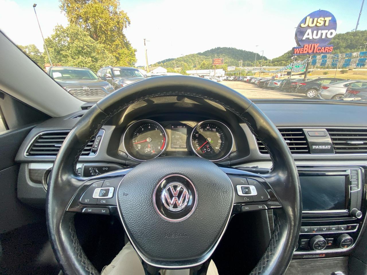 Volkswagen Passat 2.0T SE Auto 2018