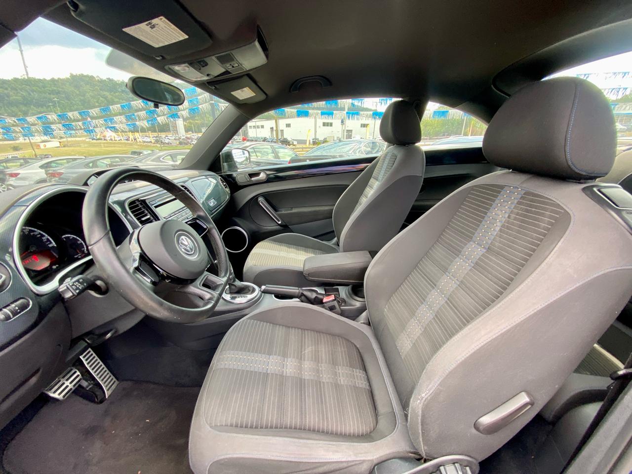 Volkswagen Beetle photo 12