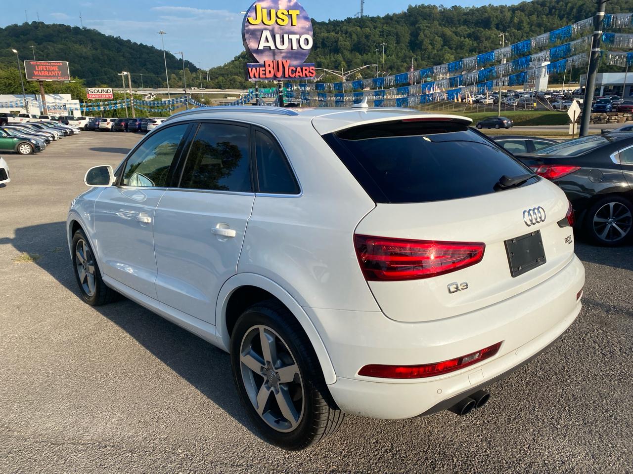 Audi Q3 quattro 4dr 2.0T Prestige 2015