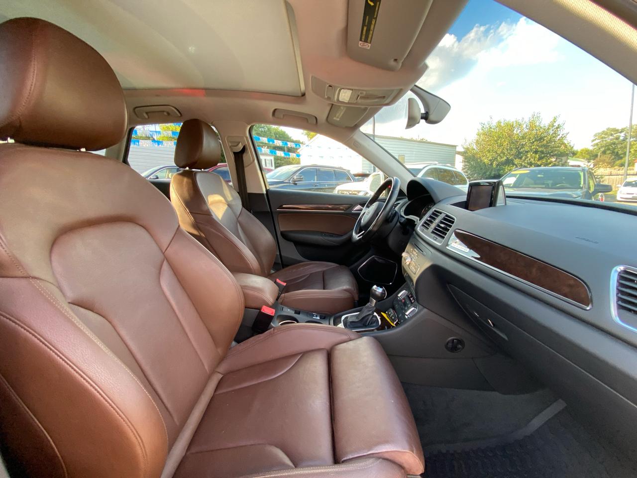 Audi Q3 quattro 4dr 2.0T Prestige 2015