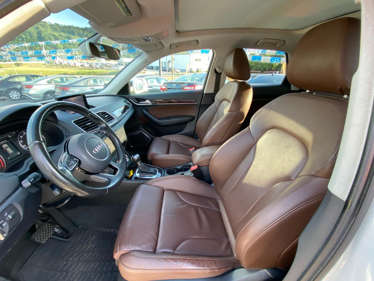 Audi Q3 quattro 4dr 2.0T Prestige 2015