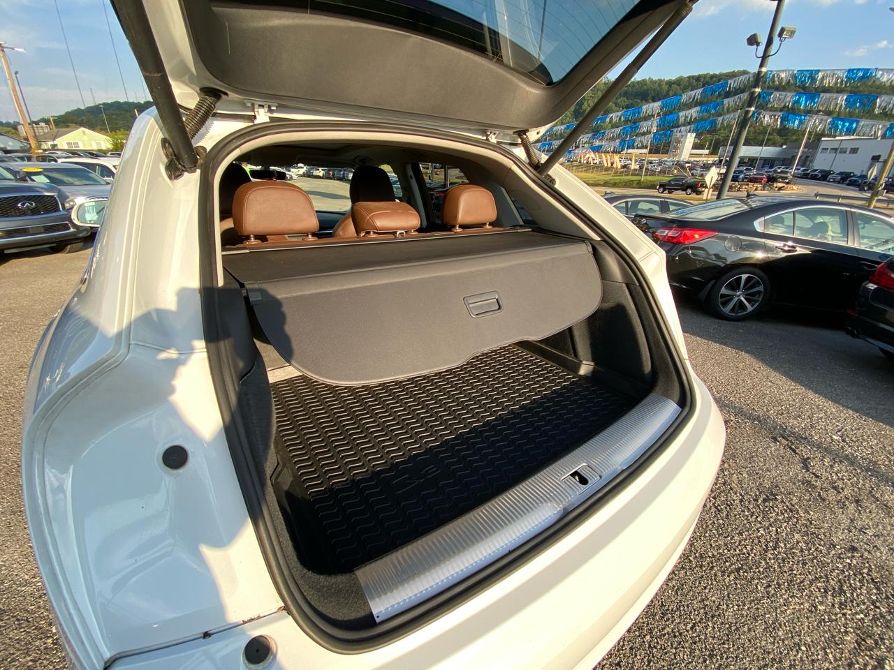 Audi Q3 quattro 4dr 2.0T Prestige 2015