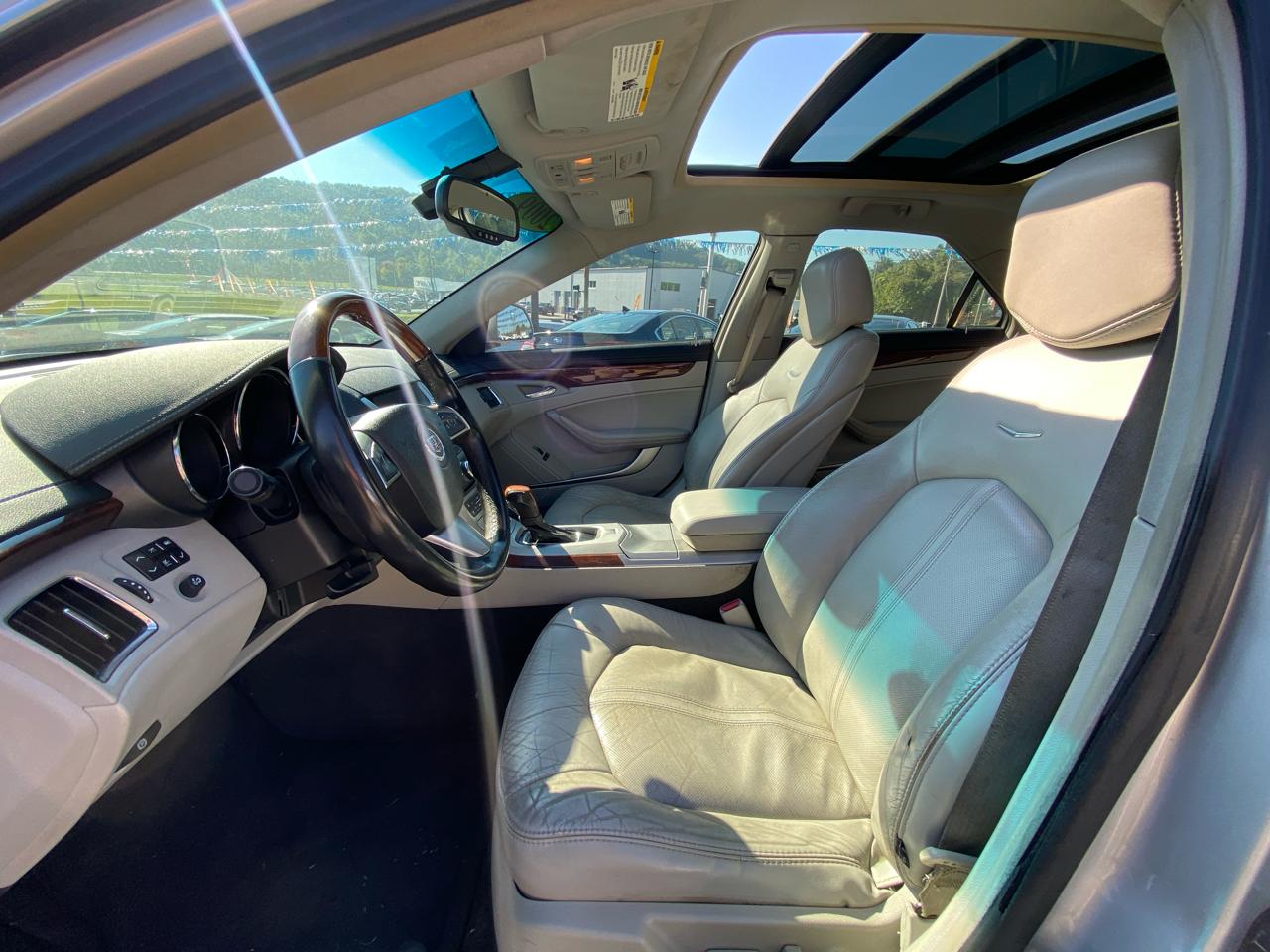 Cadillac CTS 4dr Sdn RWD w/1SB 2009