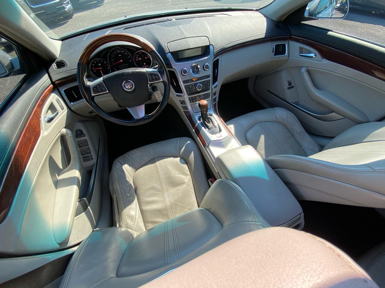Cadillac CTS 4dr Sdn RWD w/1SB 2009