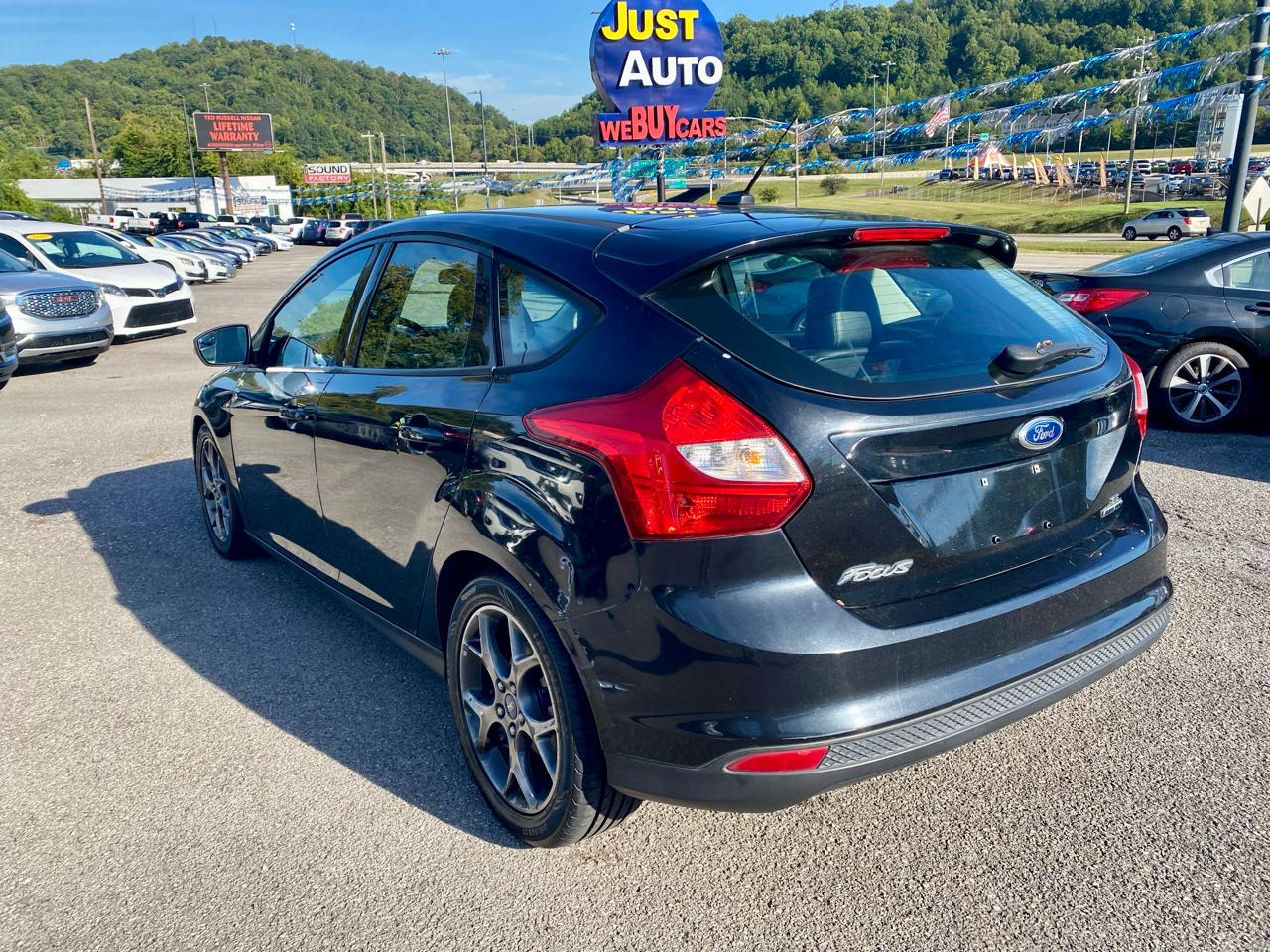 Ford Focus 5dr HB SE 2014