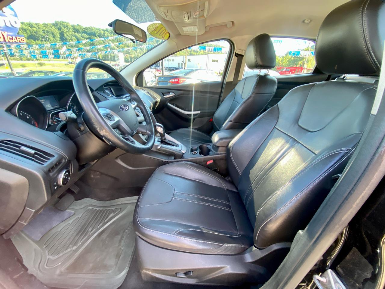Ford Focus 5dr HB SE 2014
