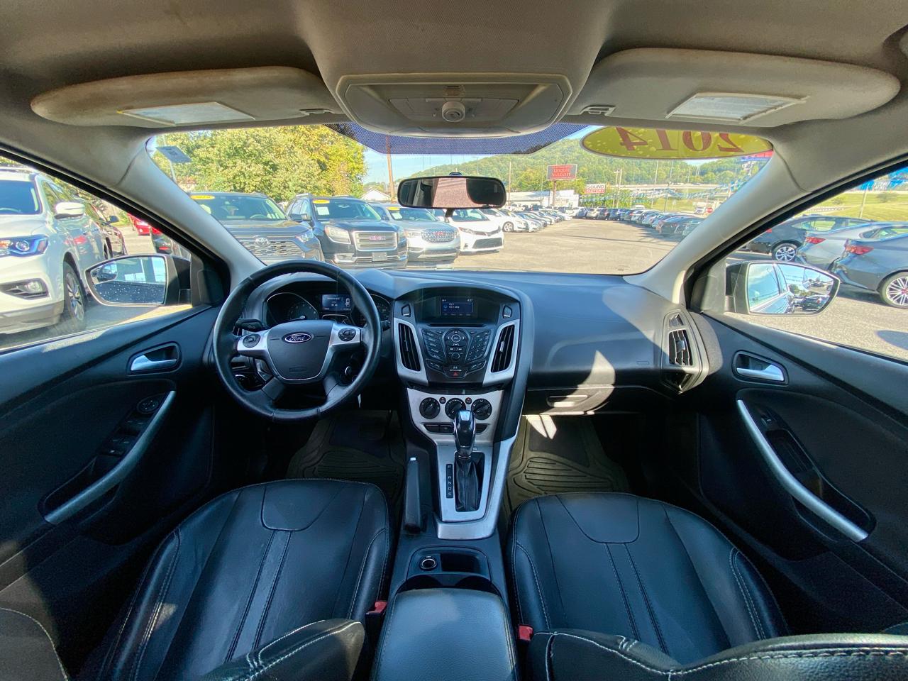 Ford Focus 5dr HB SE 2014
