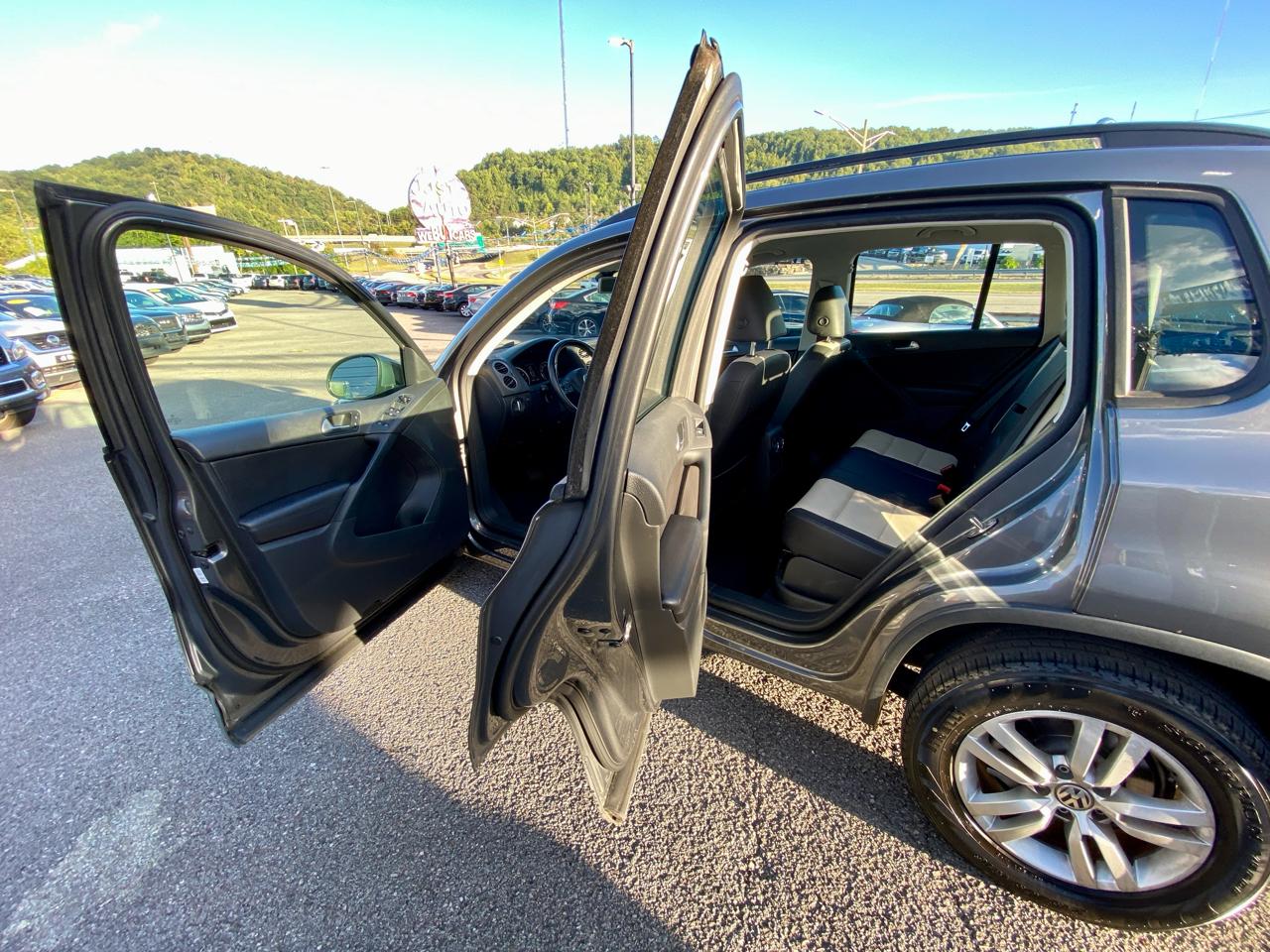 Volkswagen Tiguan 2WD 4dr Auto R-Line 2016