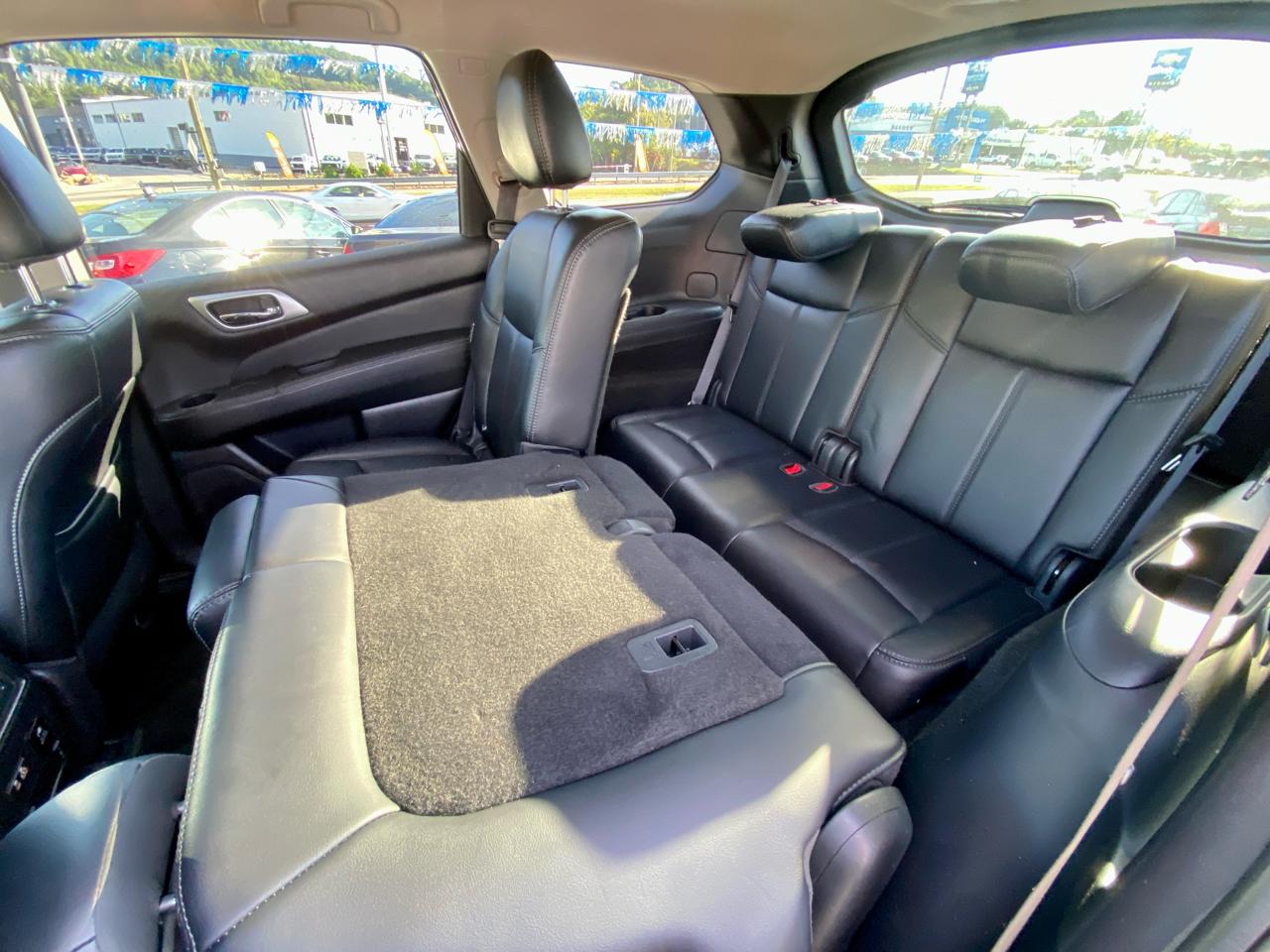 Nissan Pathfinder FWD SL 2019