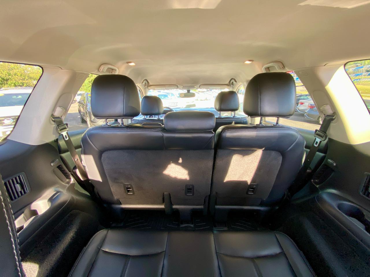 Nissan Pathfinder FWD SL 2019