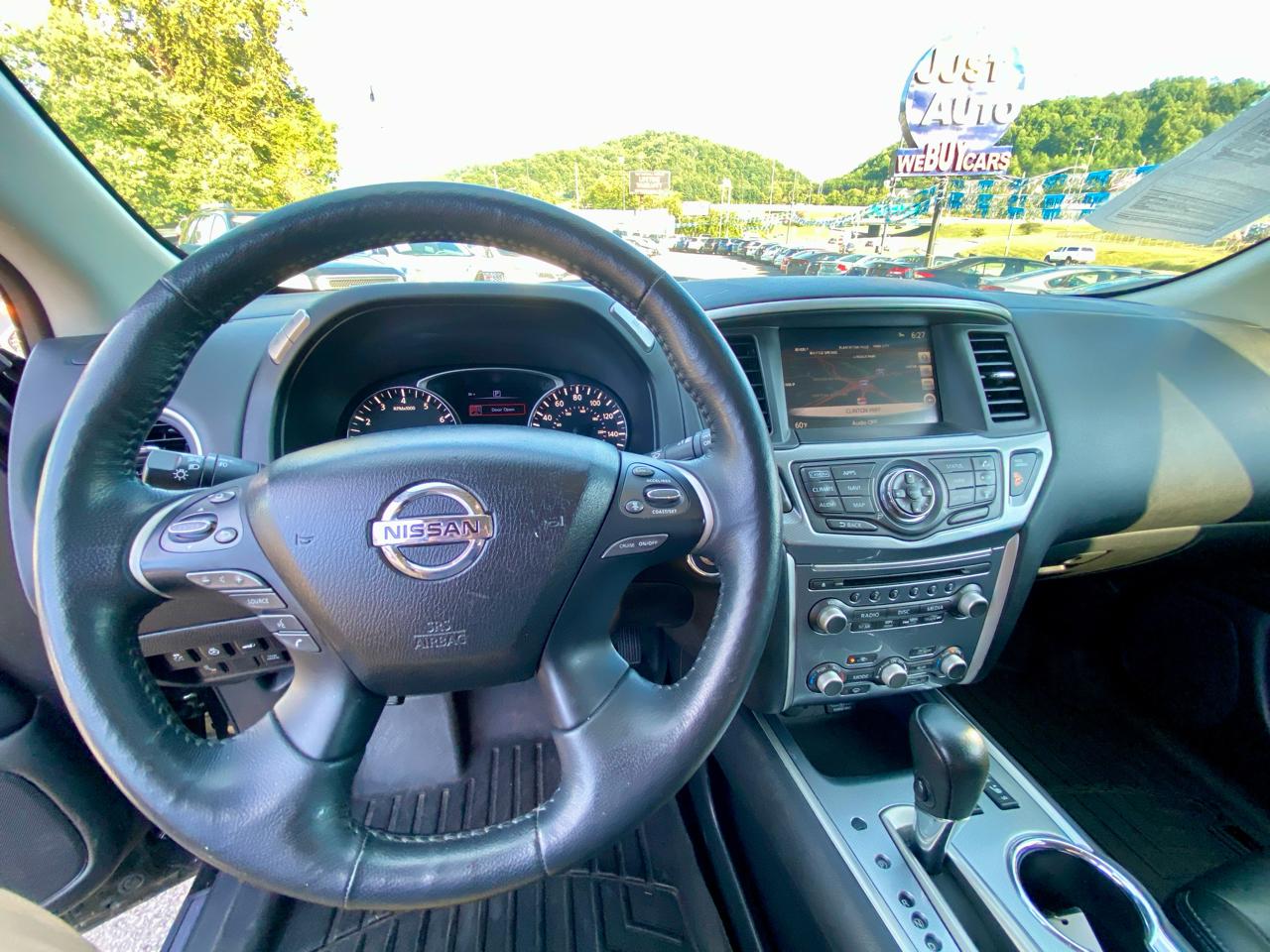 Nissan Pathfinder FWD SL 2019