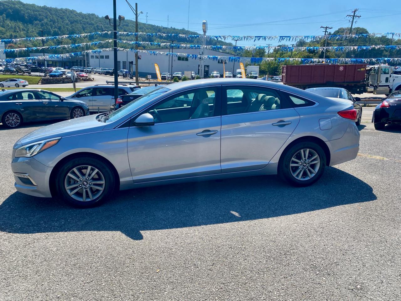 Hyundai Sonata 4dr Sdn 2.4L SE PZEV 2015