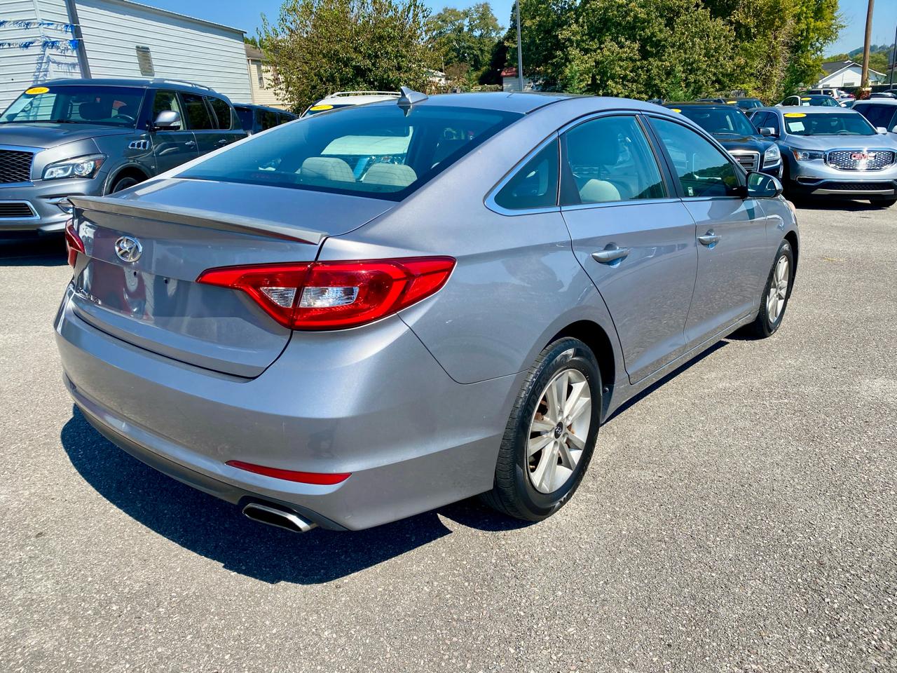 Hyundai Sonata 4dr Sdn 2.4L SE PZEV 2015