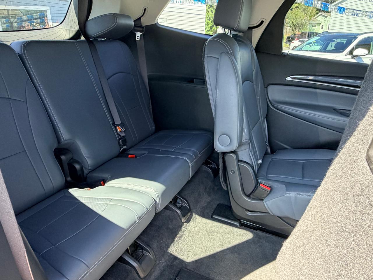 Buick Enclave photo 11