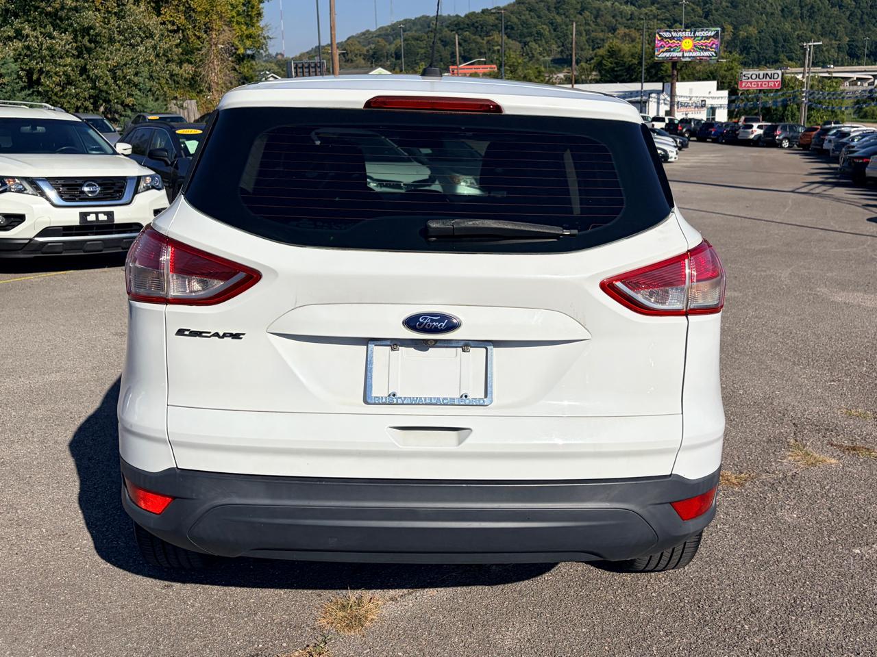 Ford Escape FWD 4dr S 2016