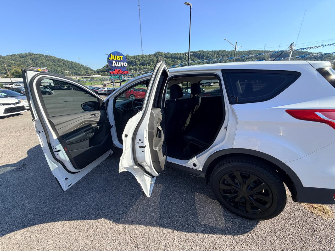 Ford Escape FWD 4dr S 2016