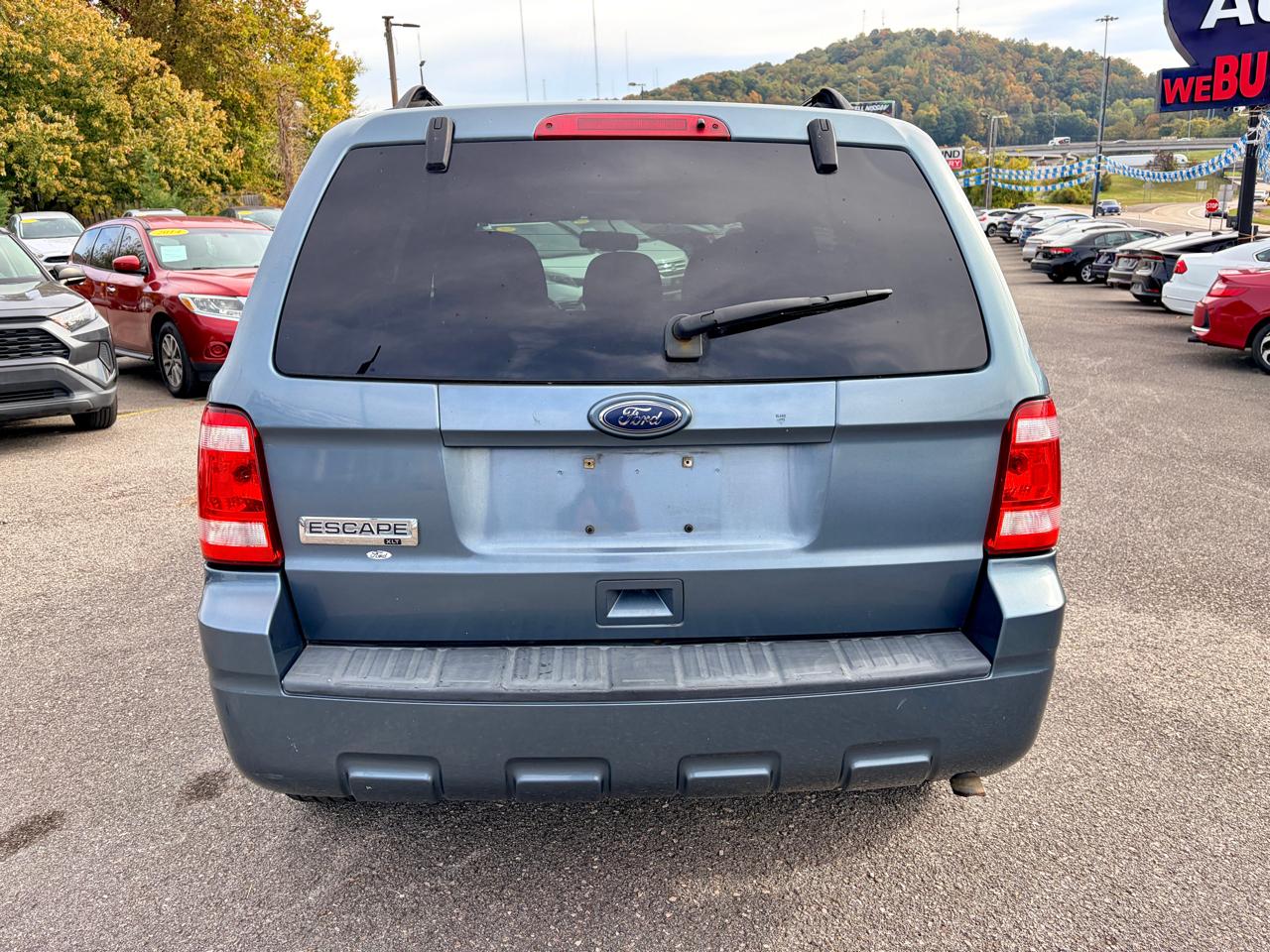 Ford Escape 4WD 4dr XLT 2010
