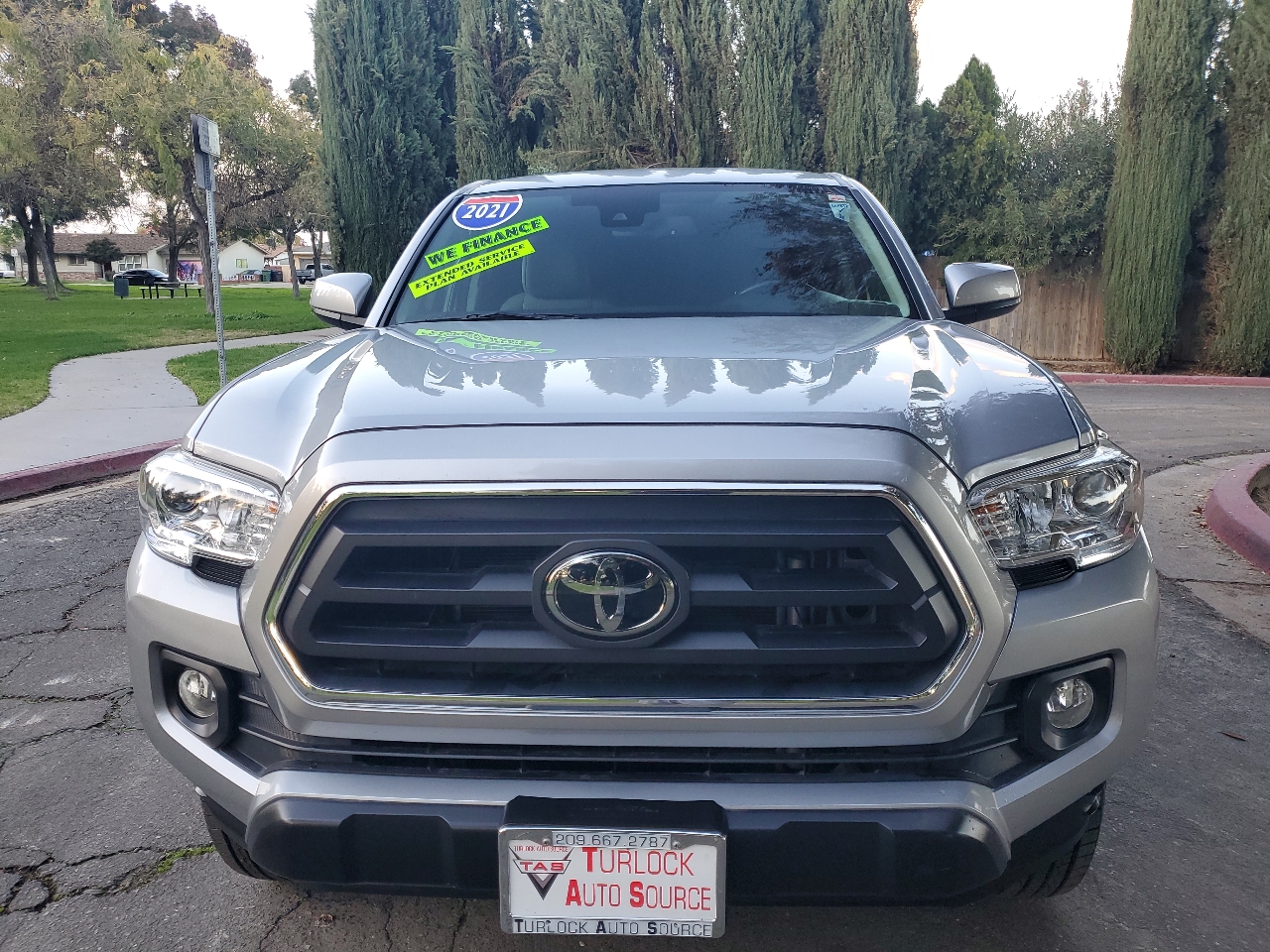 2021 Toyota Tacoma SR5 Double Cab Long Bed V6 photo 2