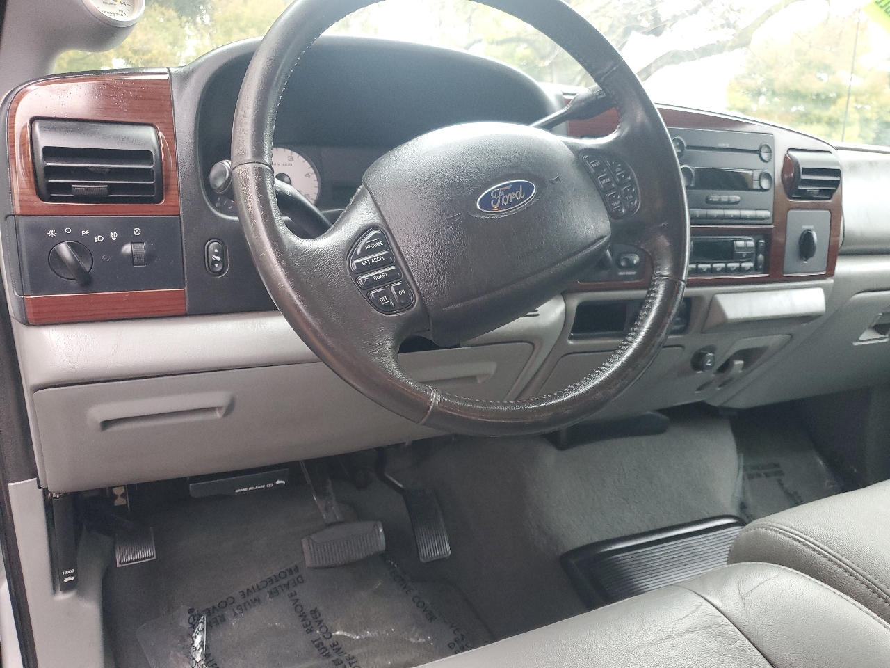 Ford F-250 SD XLT Crew Cab Long Bed 4WD 2006