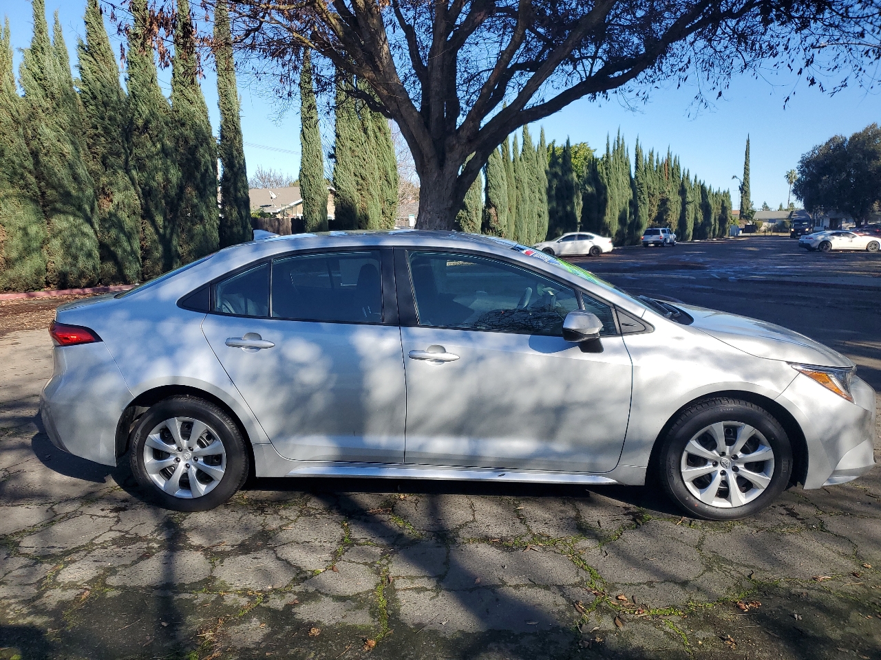 Toyota Corolla LE 2024