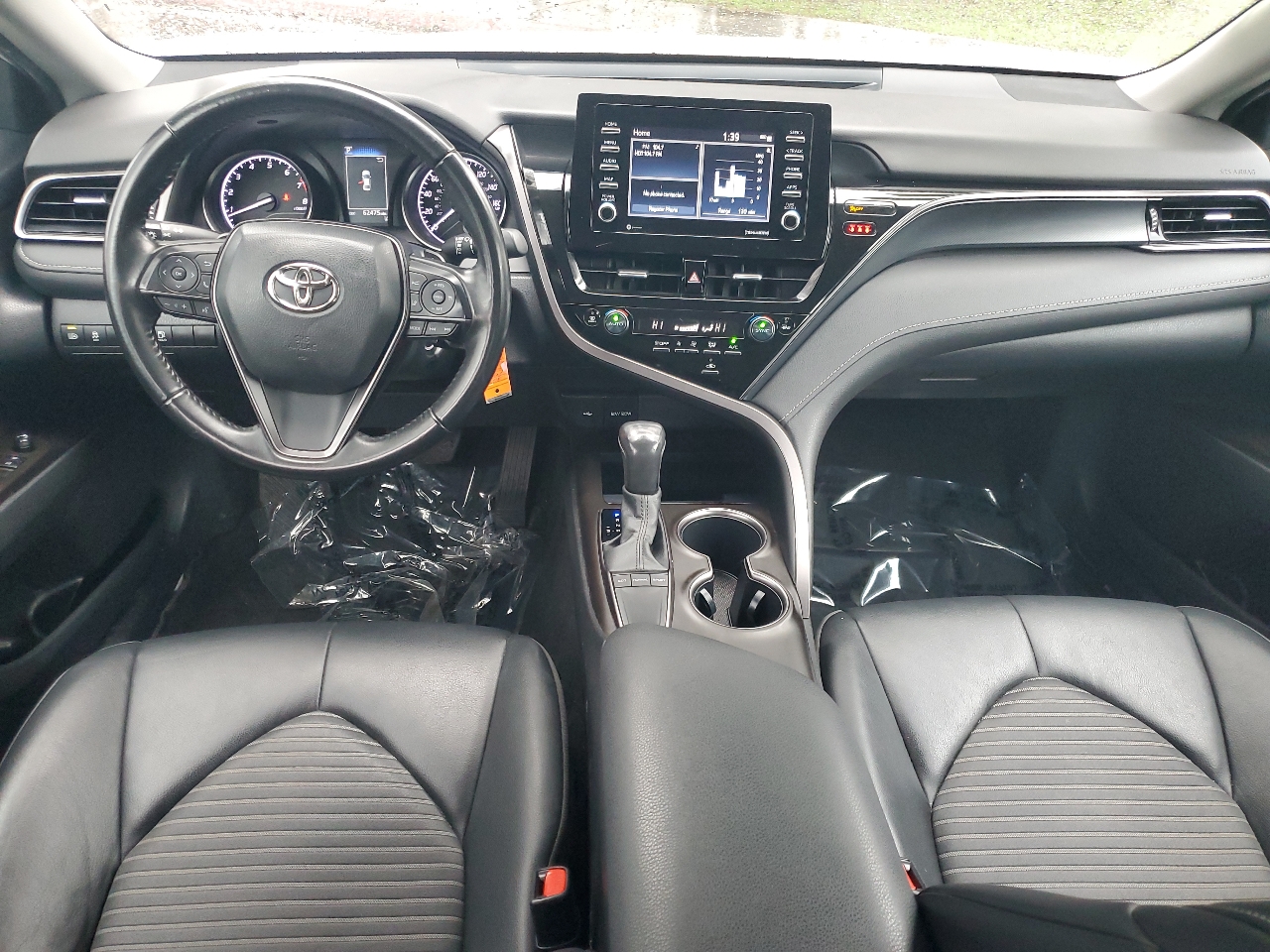 Toyota Camry SE 2023