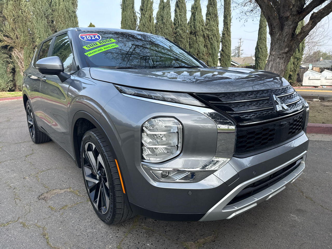 Mitsubishi Outlander SE 2WD 2024