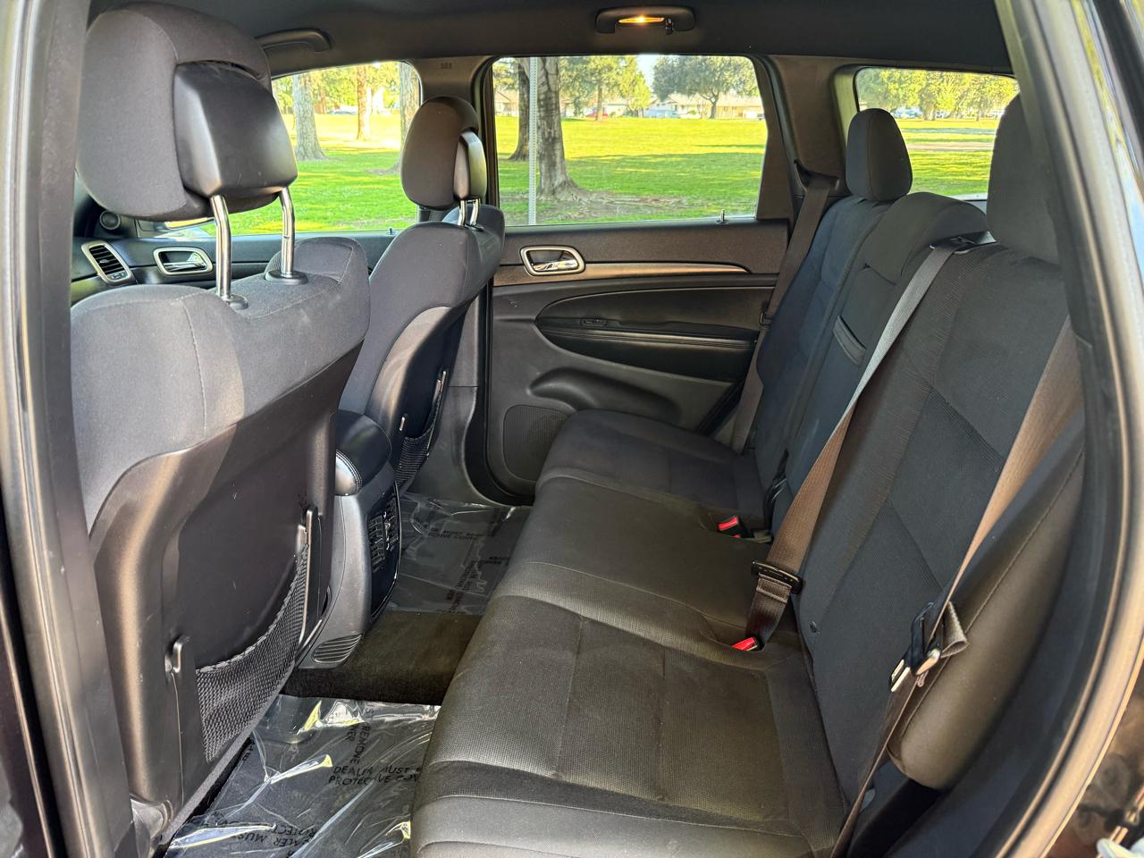 Jeep Grand Cherokee Laredo 2WD 2015