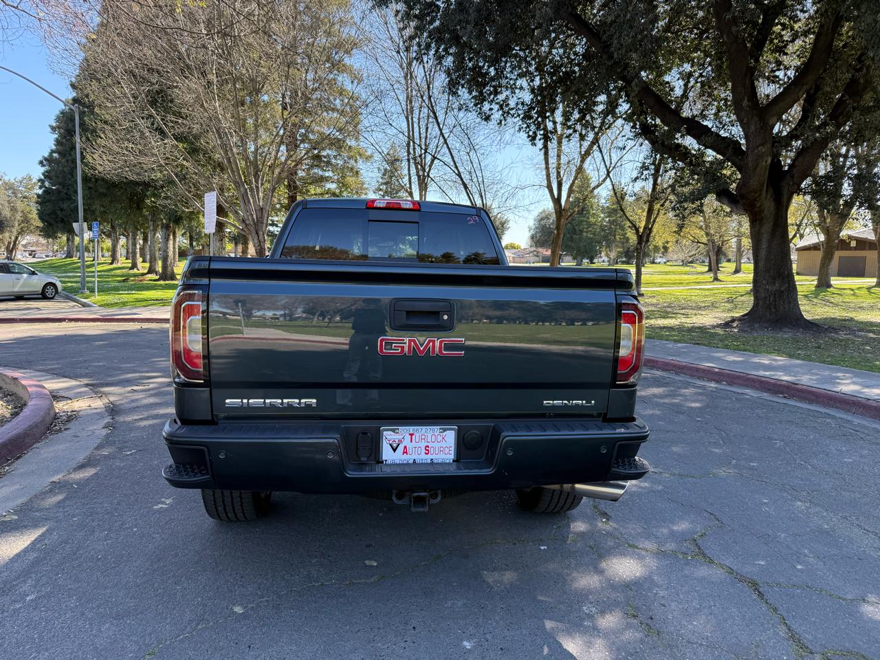 GMC Sierra 1500 Denali Crew Cab Short Box 4WD 2017