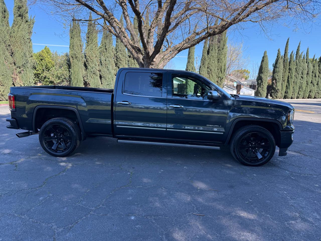 GMC Sierra 1500 Denali Crew Cab Short Box 4WD 2017