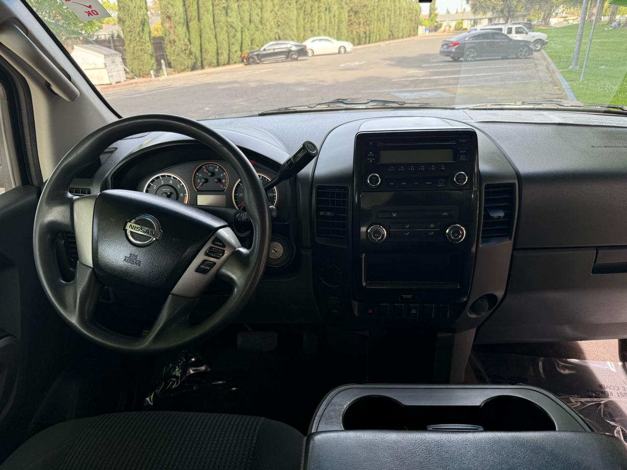 Nissan Titan S King Cab 2WD 2015