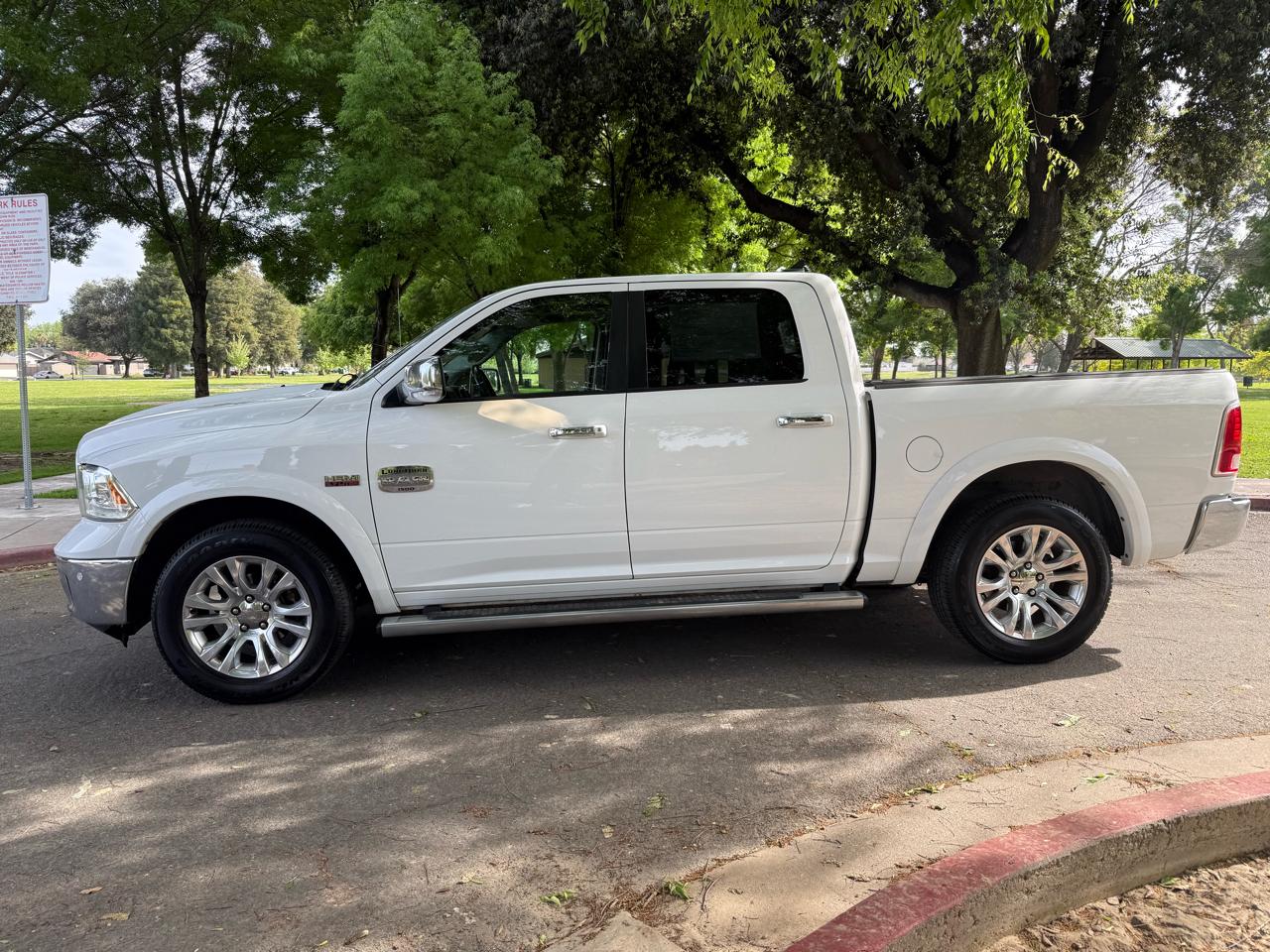 RAM 1500 Longhorn Crew Cab SWB 4WD 2015