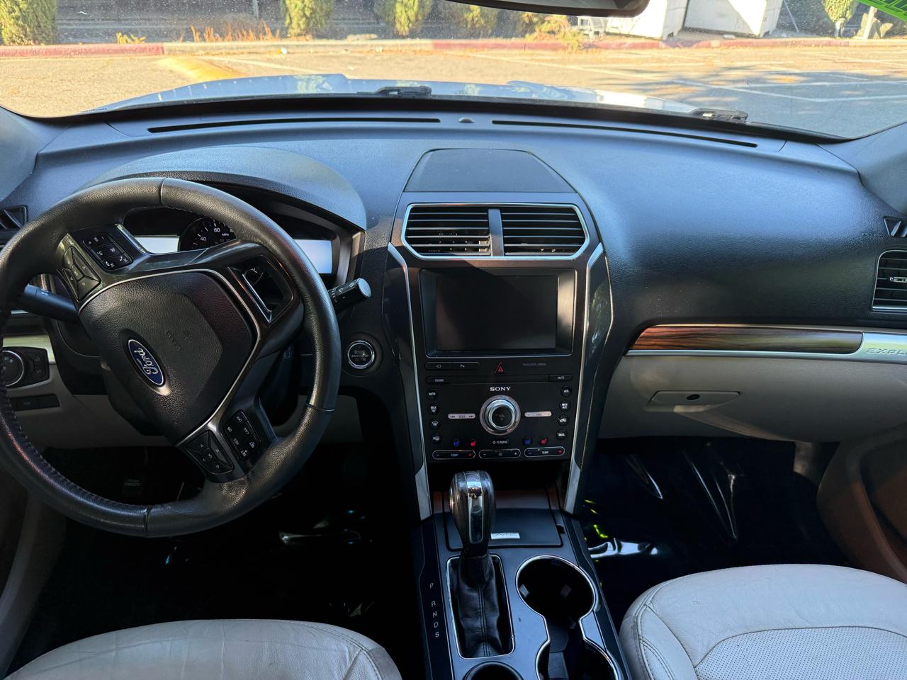 Ford Explorer Limited FWD 2019