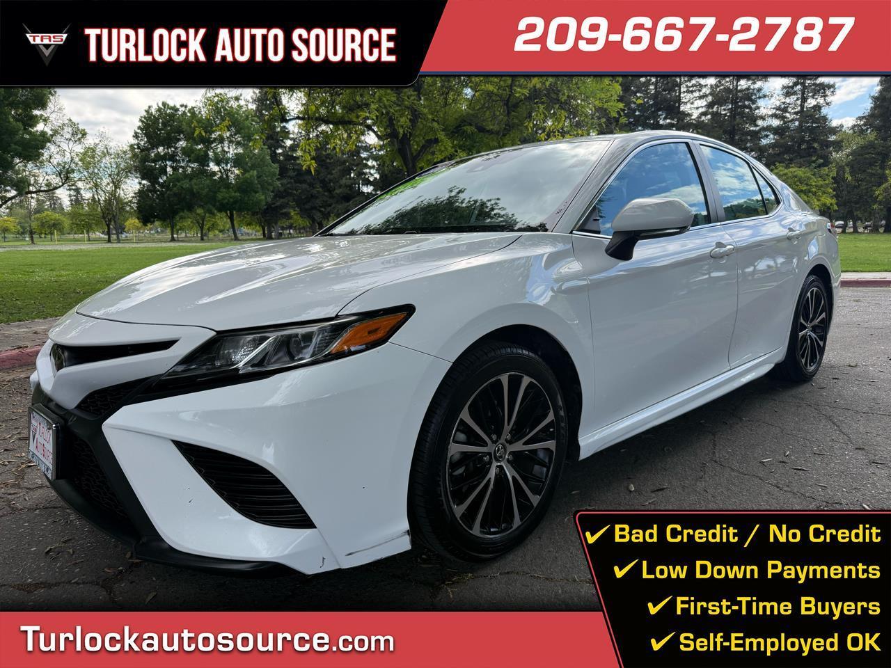 2020 Toyota Camry SE