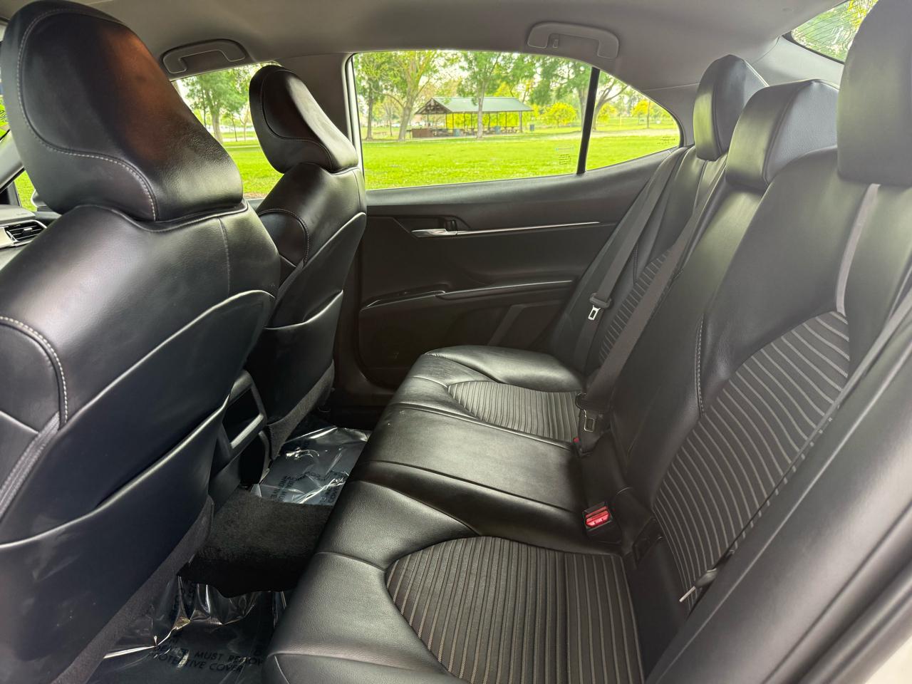 Toyota Camry SE 2020