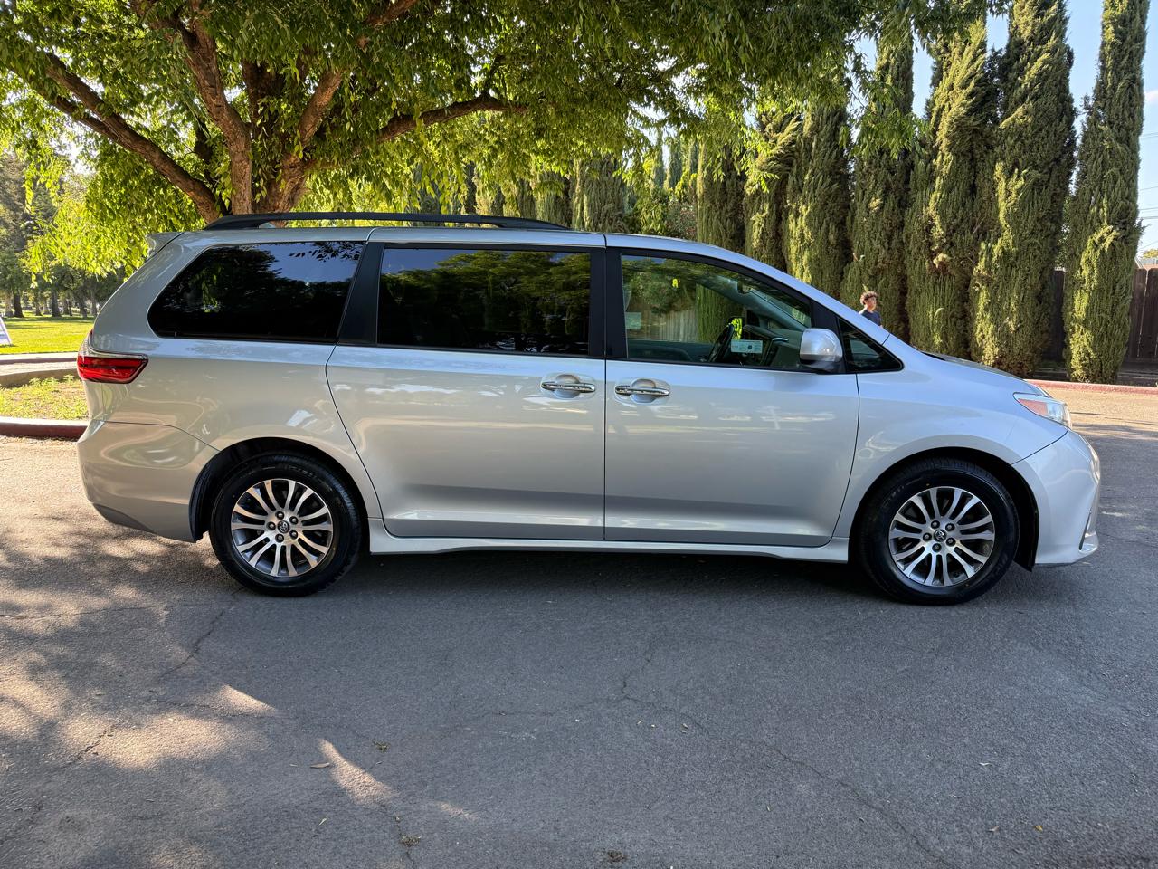 Toyota Sienna Limited Premium 7-Passenger 2019