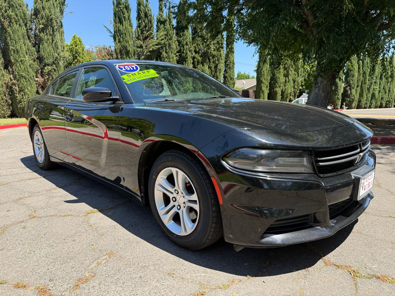 Dodge Charger SE 2017