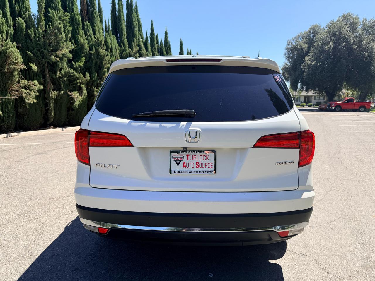 Honda Pilot Touring 2WD 2017