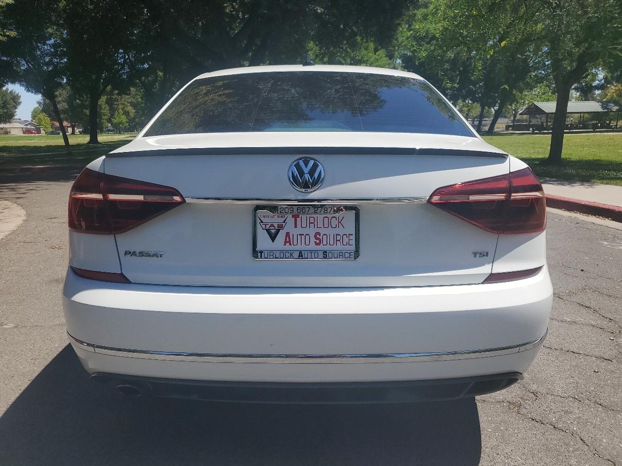 Volkswagen Passat S 2018
