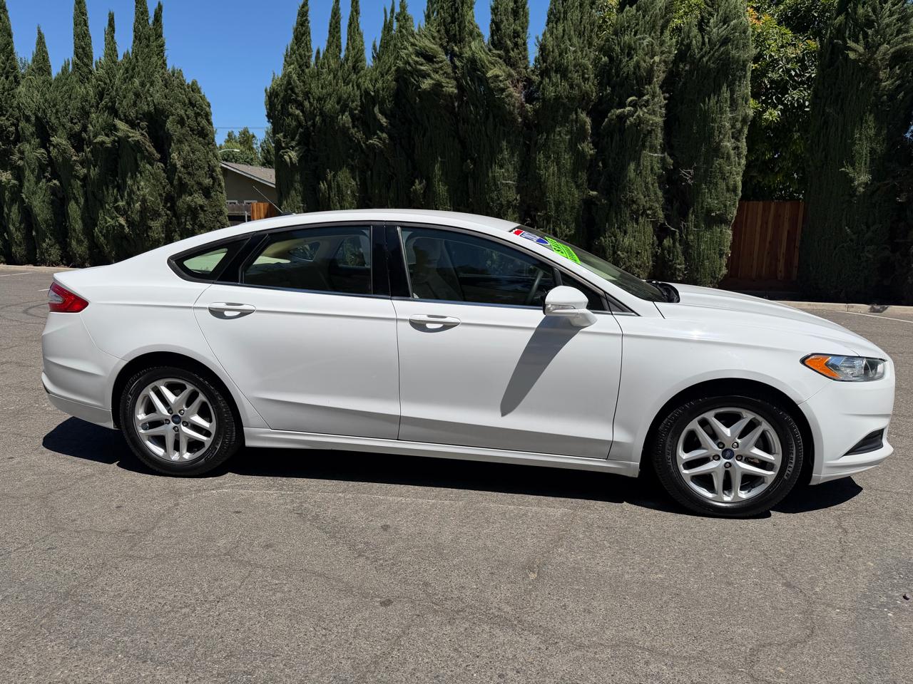 Ford Fusion SE 2013