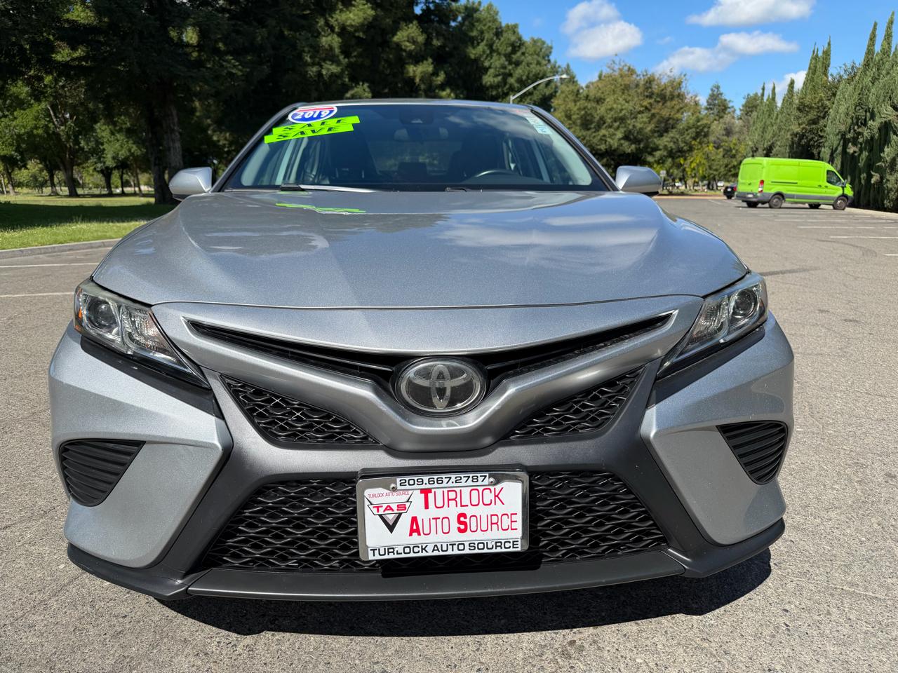 Toyota Camry XLE 2019