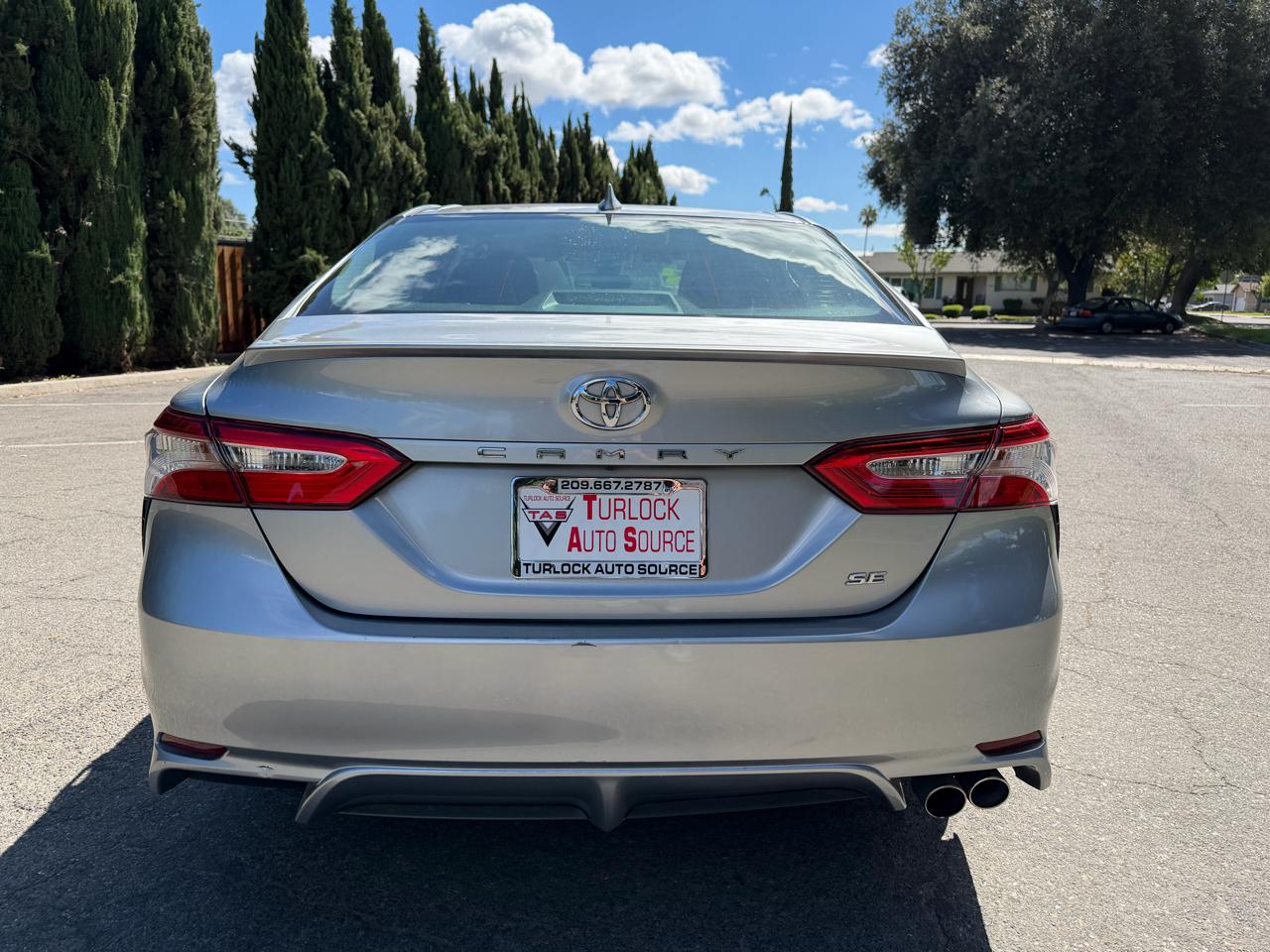 Toyota Camry XLE 2019