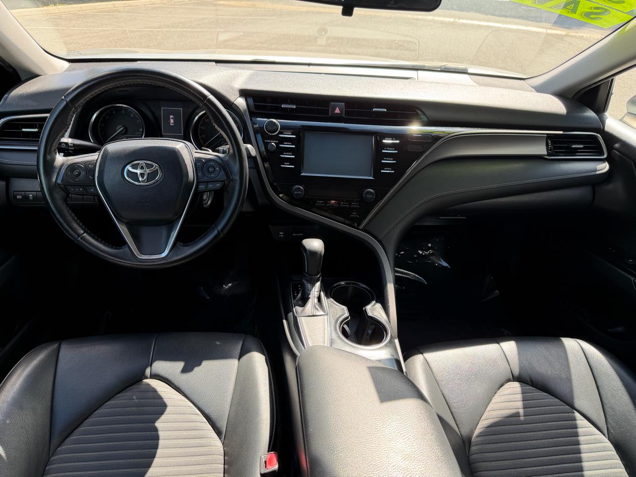 Toyota Camry XLE 2019