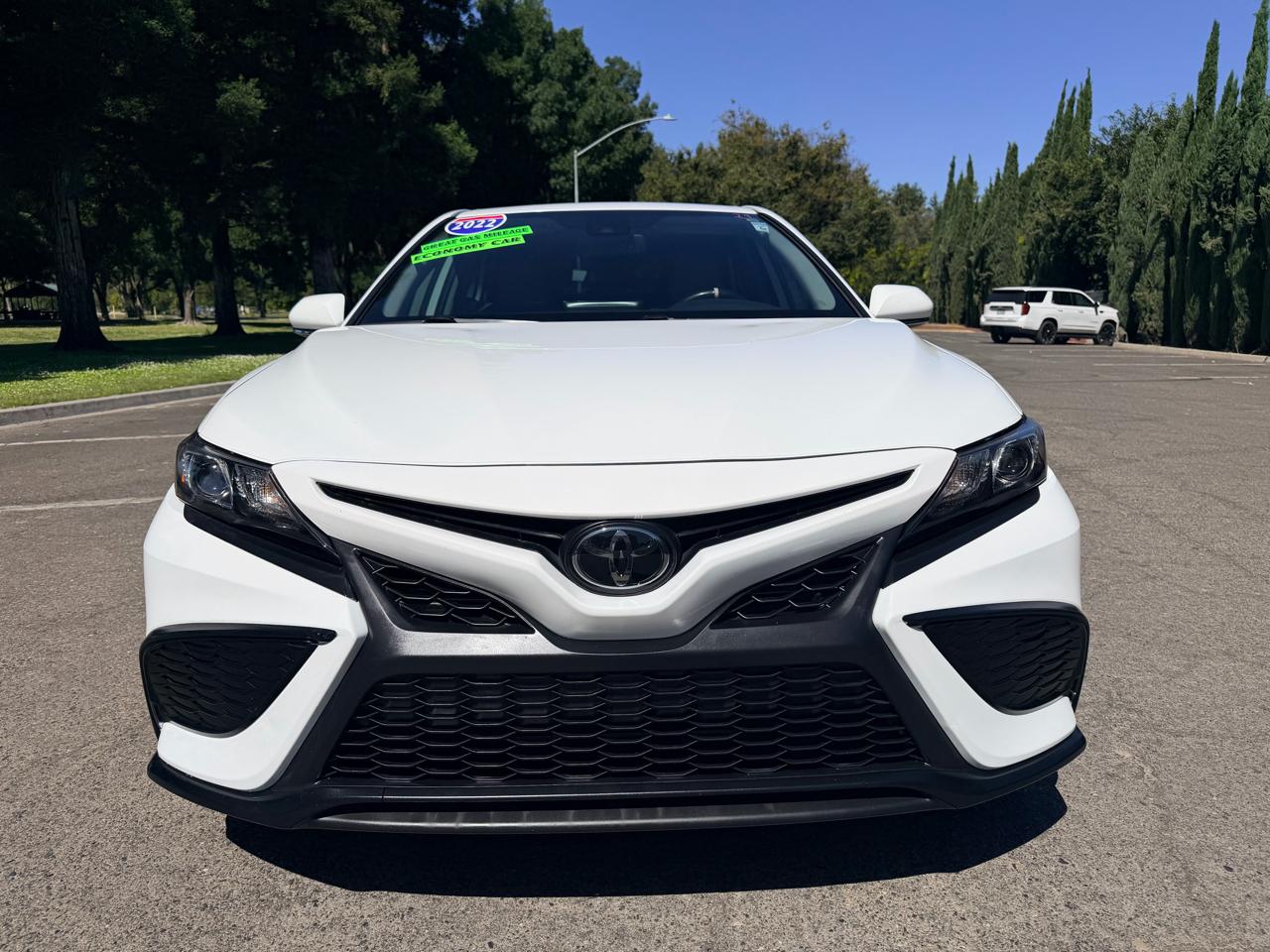 Toyota Camry SE 2022