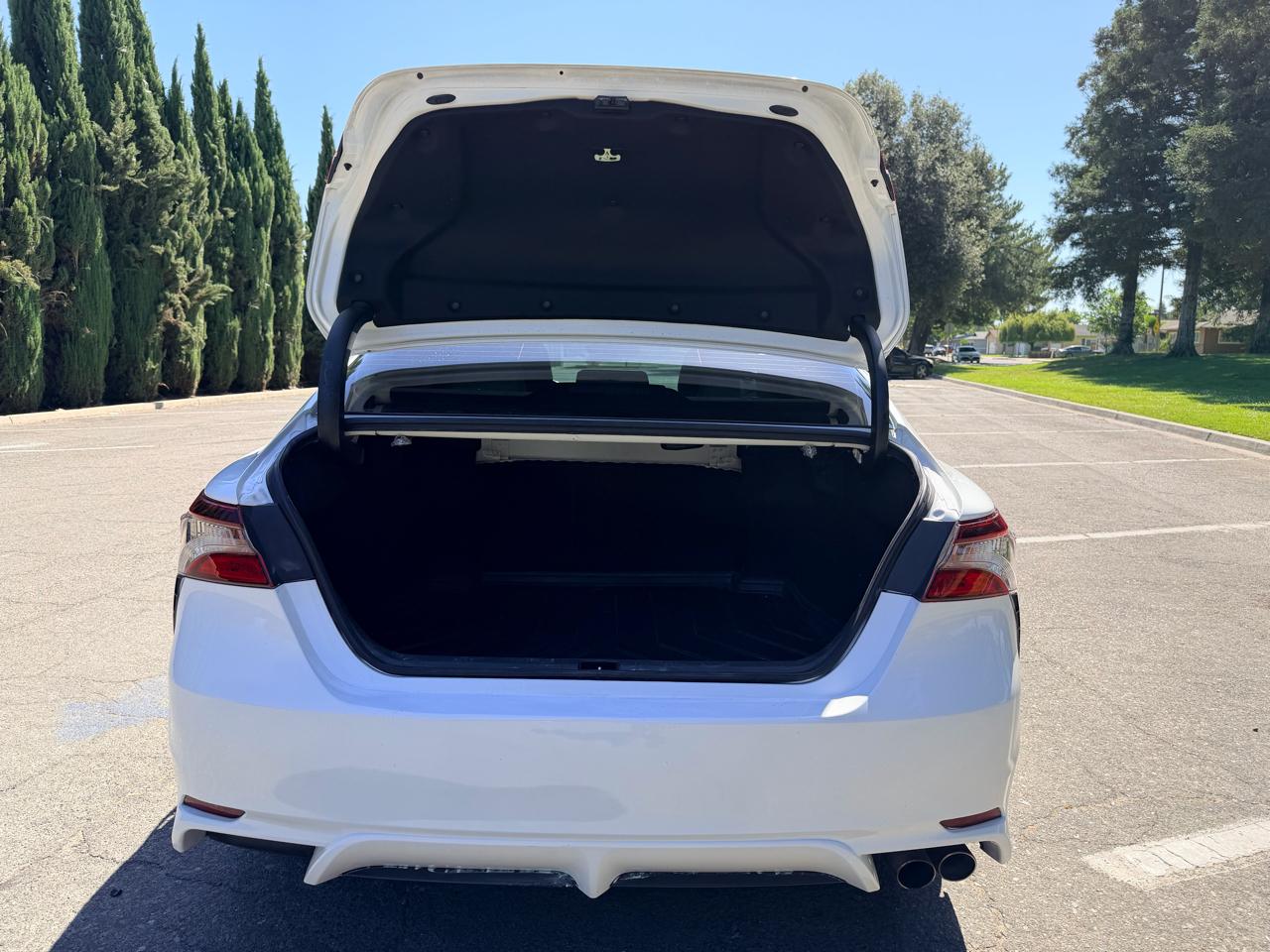 Toyota Camry SE 2022