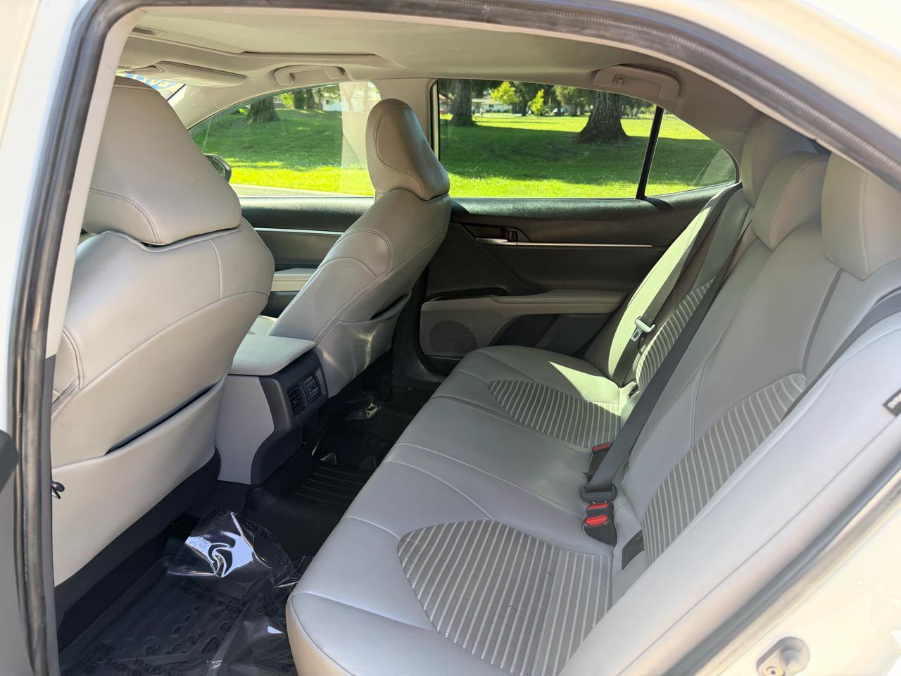 Toyota Camry SE 2022