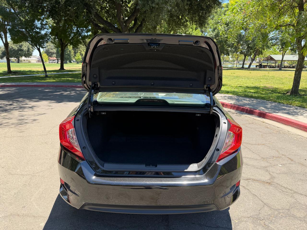 Honda Civic EX-T Sedan CVT 2018