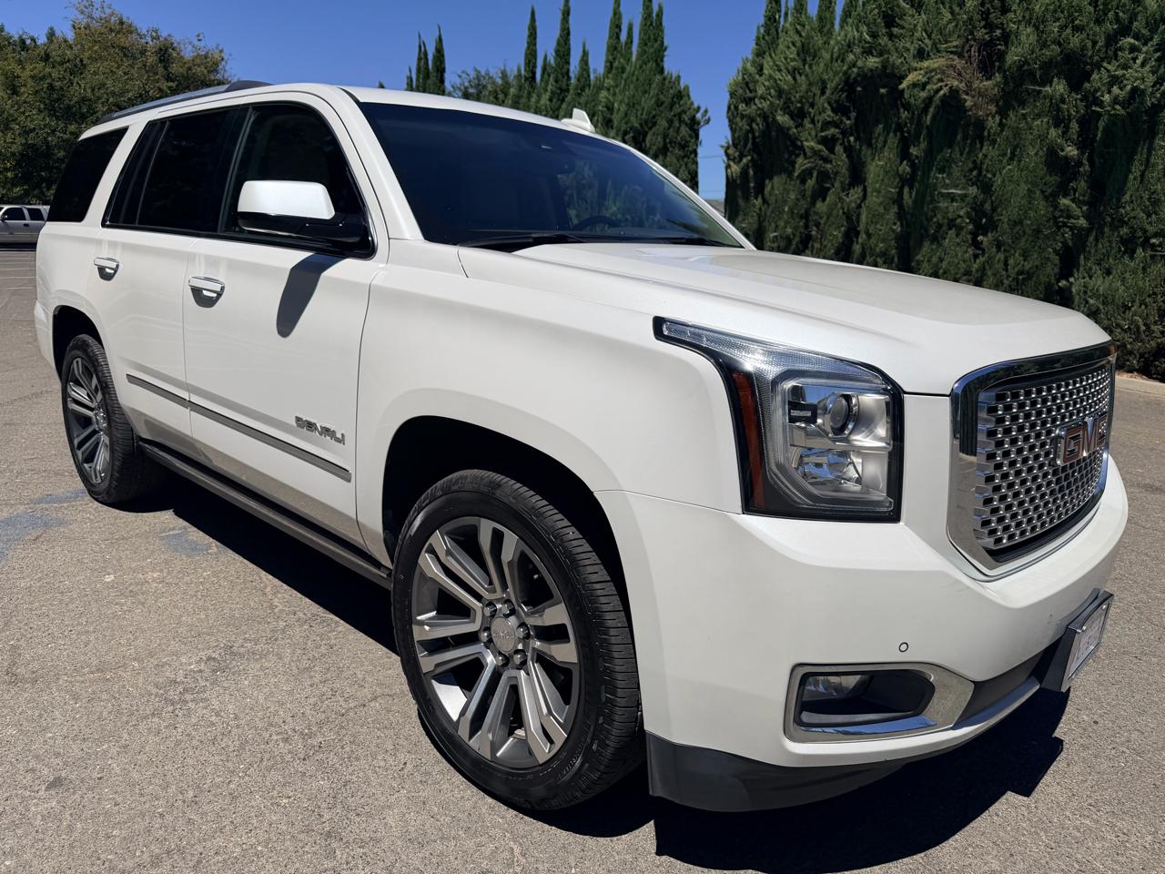 GMC Yukon Denali 4WD 2017