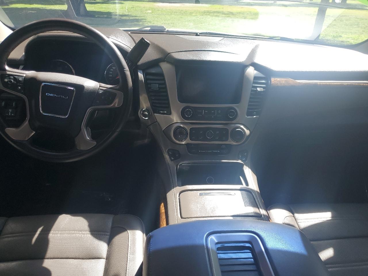 GMC Yukon Denali 4WD 2015