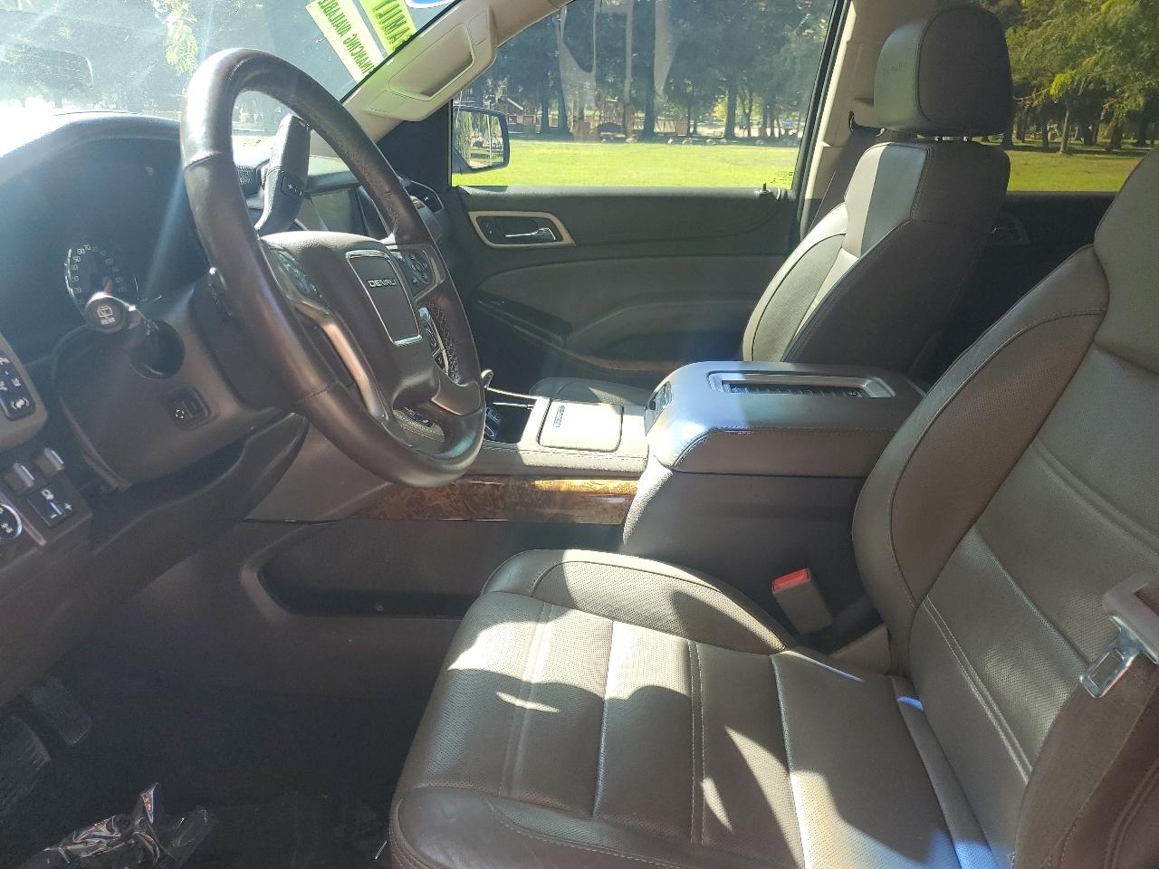 GMC Yukon Denali 4WD 2015