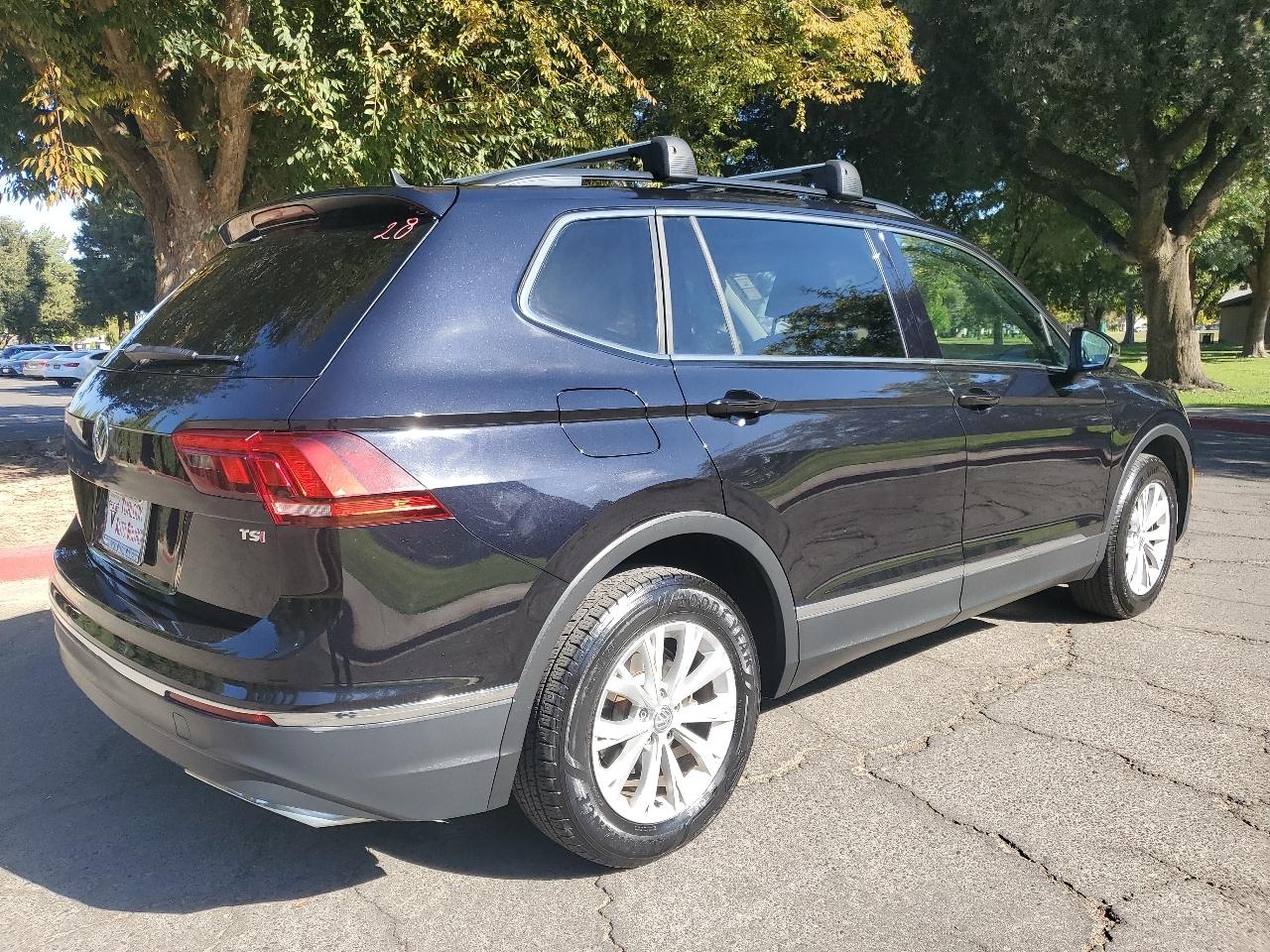 Volkswagen Tiguan SE 2018